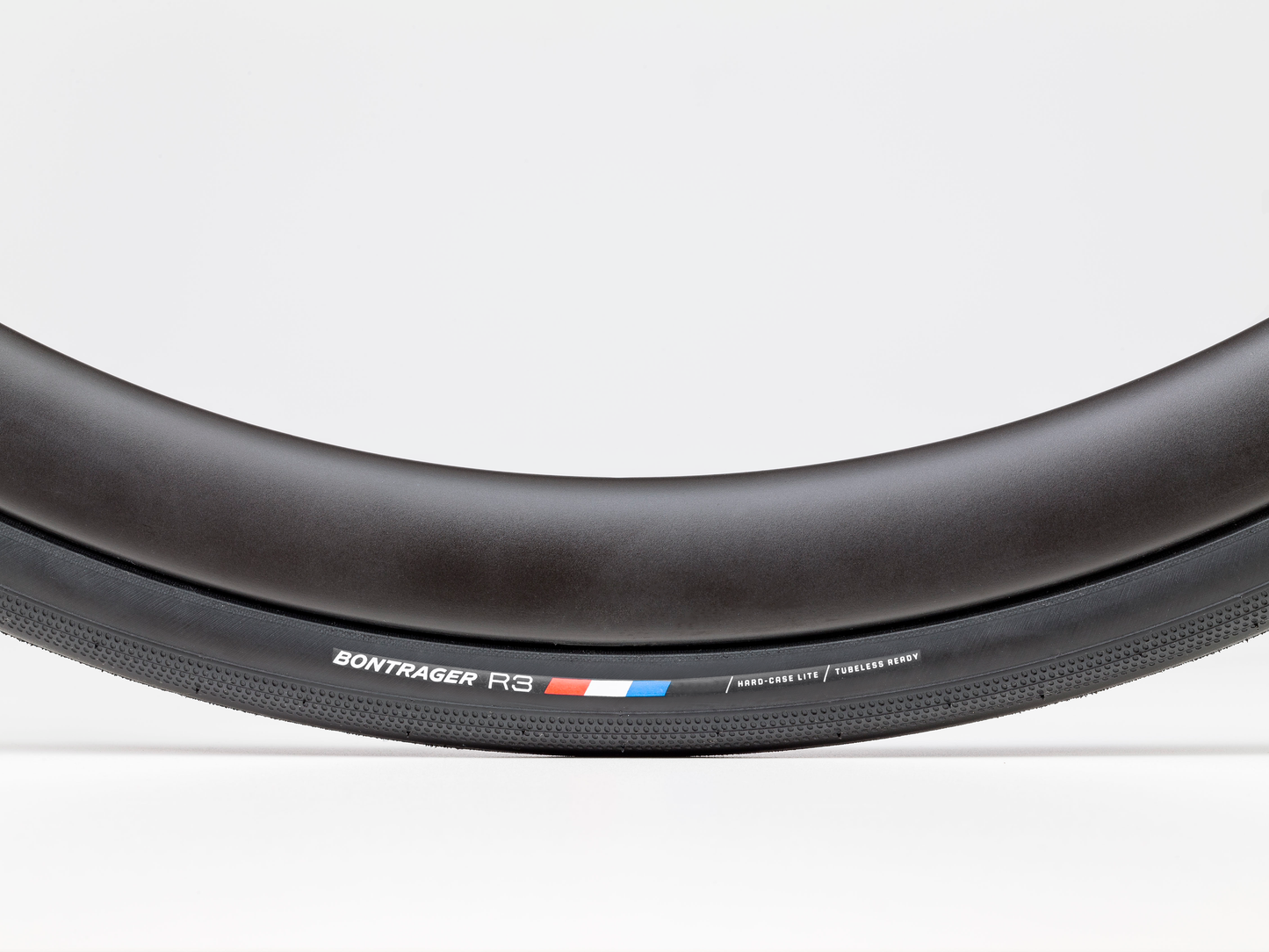 Bontrager R3 Hard-Case Lite TLR Road Tyre