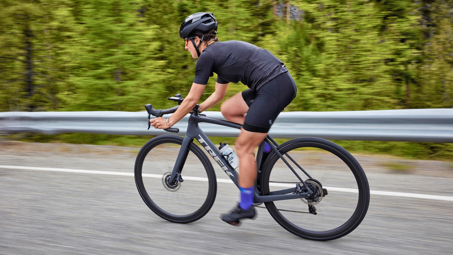 Bontrager R3 Hard-Case Lite TLR Road Tyre