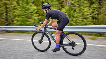 Bontrager R3 Hard-Case Lite TLR Road Tyre