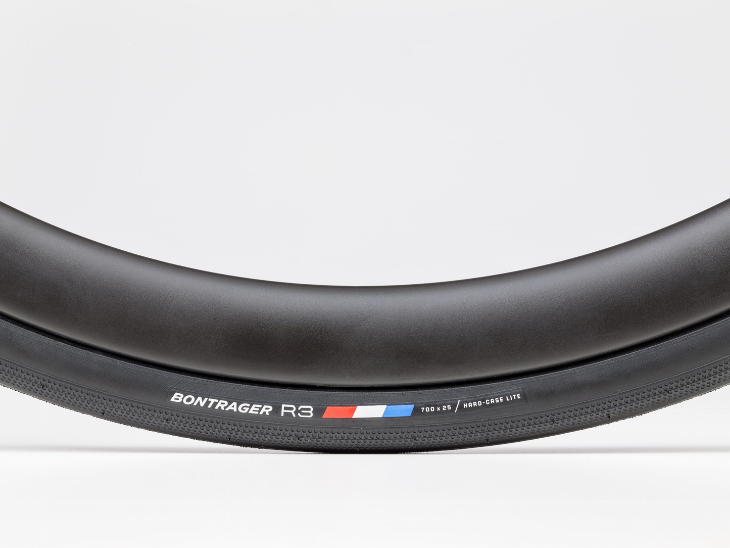 Bontrager R3 Hard-Case Lite Road Tyre
