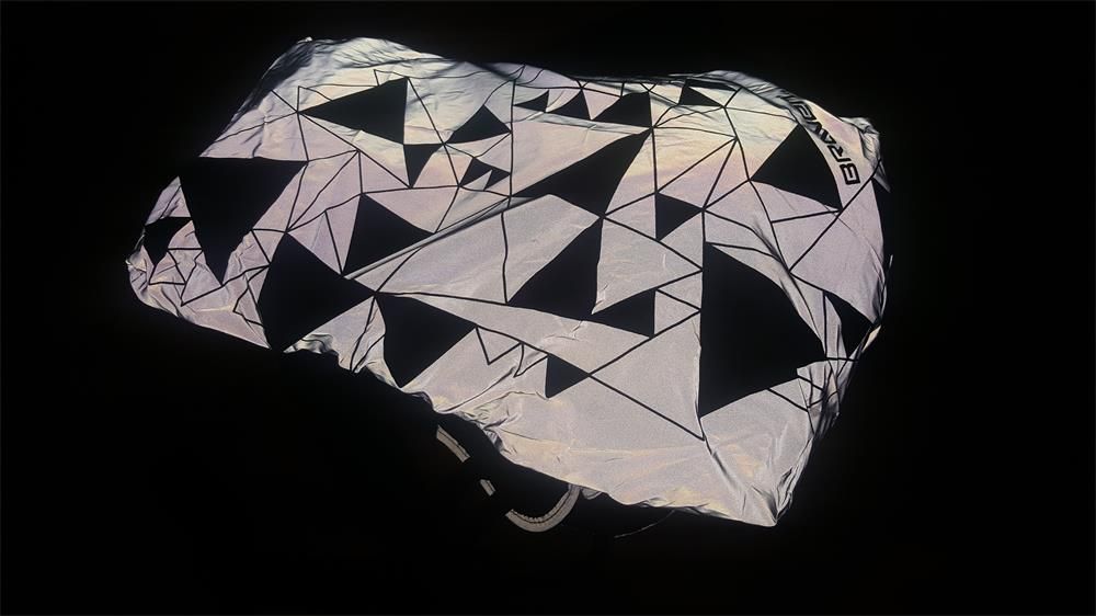 Brave Backpack Cover Silver Reflective – GMC Cycling