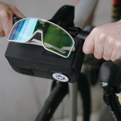 ULAC Neo Vue OTAKU Off White / Rally Red Photochromic